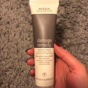 Aveda Damage Remedy daily hair repair